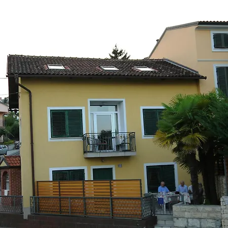 Sara In Opatija, Kvarner Bucht أوباتيا